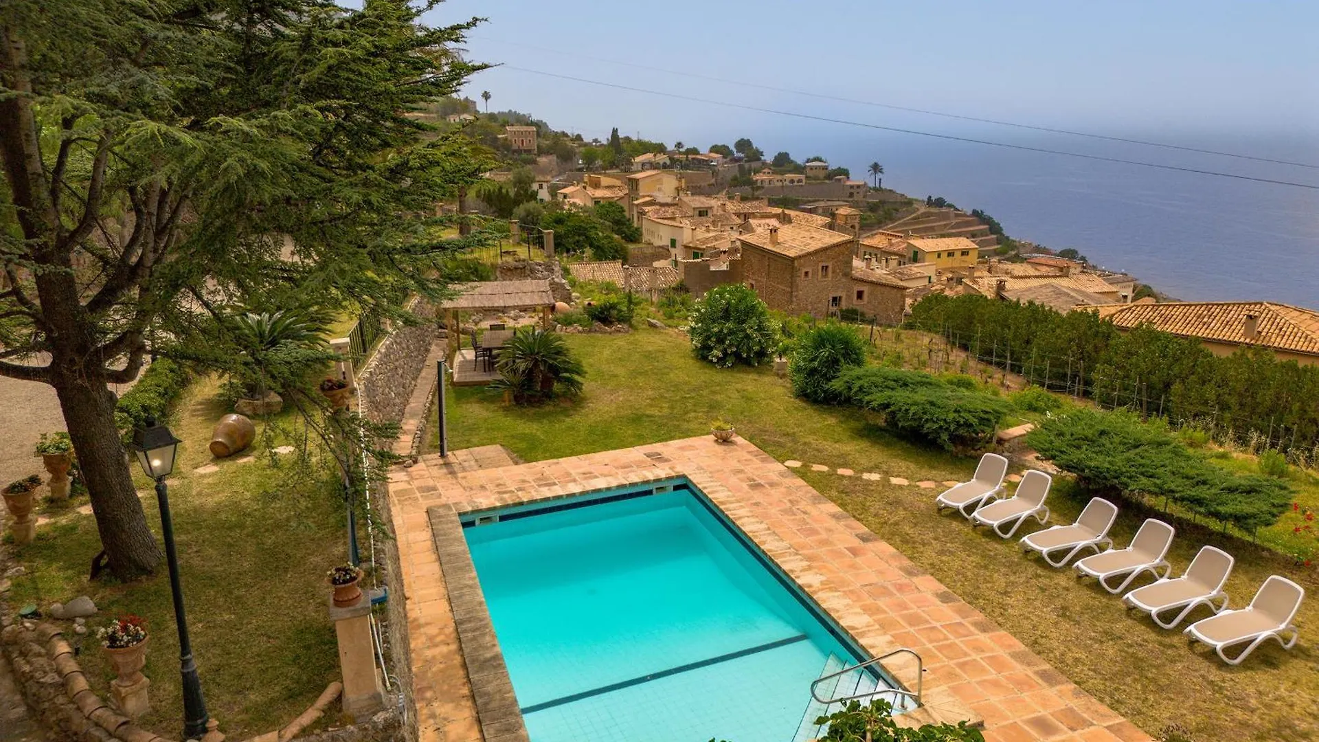 Villa Son Vives Townhouse By Slow Villas Banyalbufar Semesterbostad